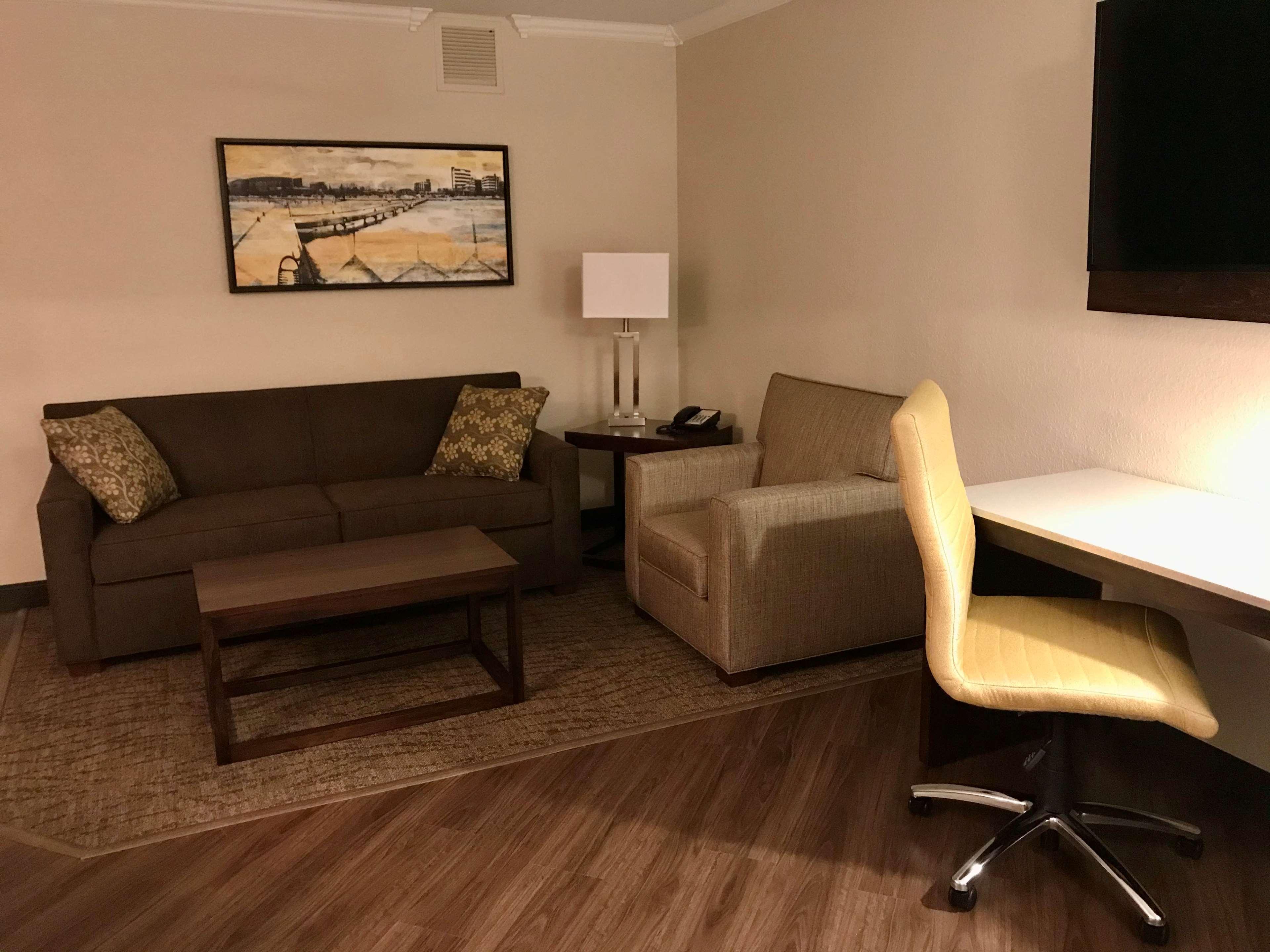 Best Western Premier Bridgewood Hotel Resort Neenah Exterior photo