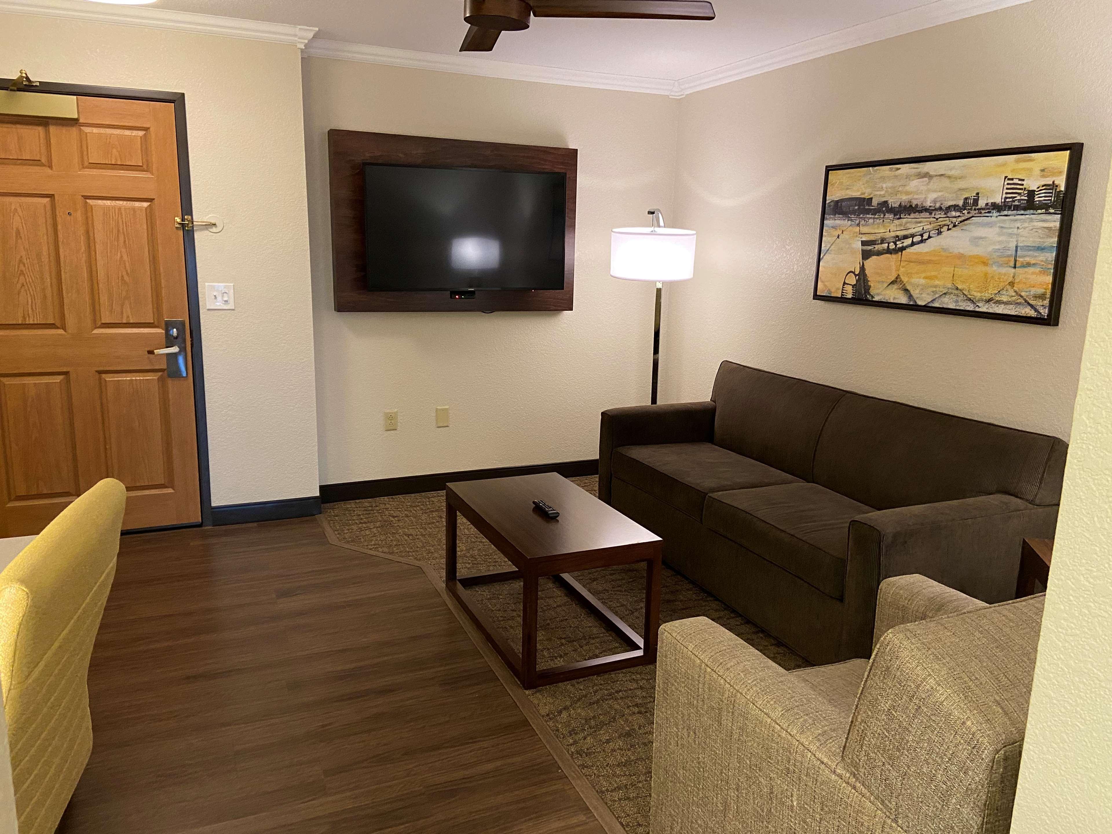 Best Western Premier Bridgewood Hotel Resort Neenah Exterior photo