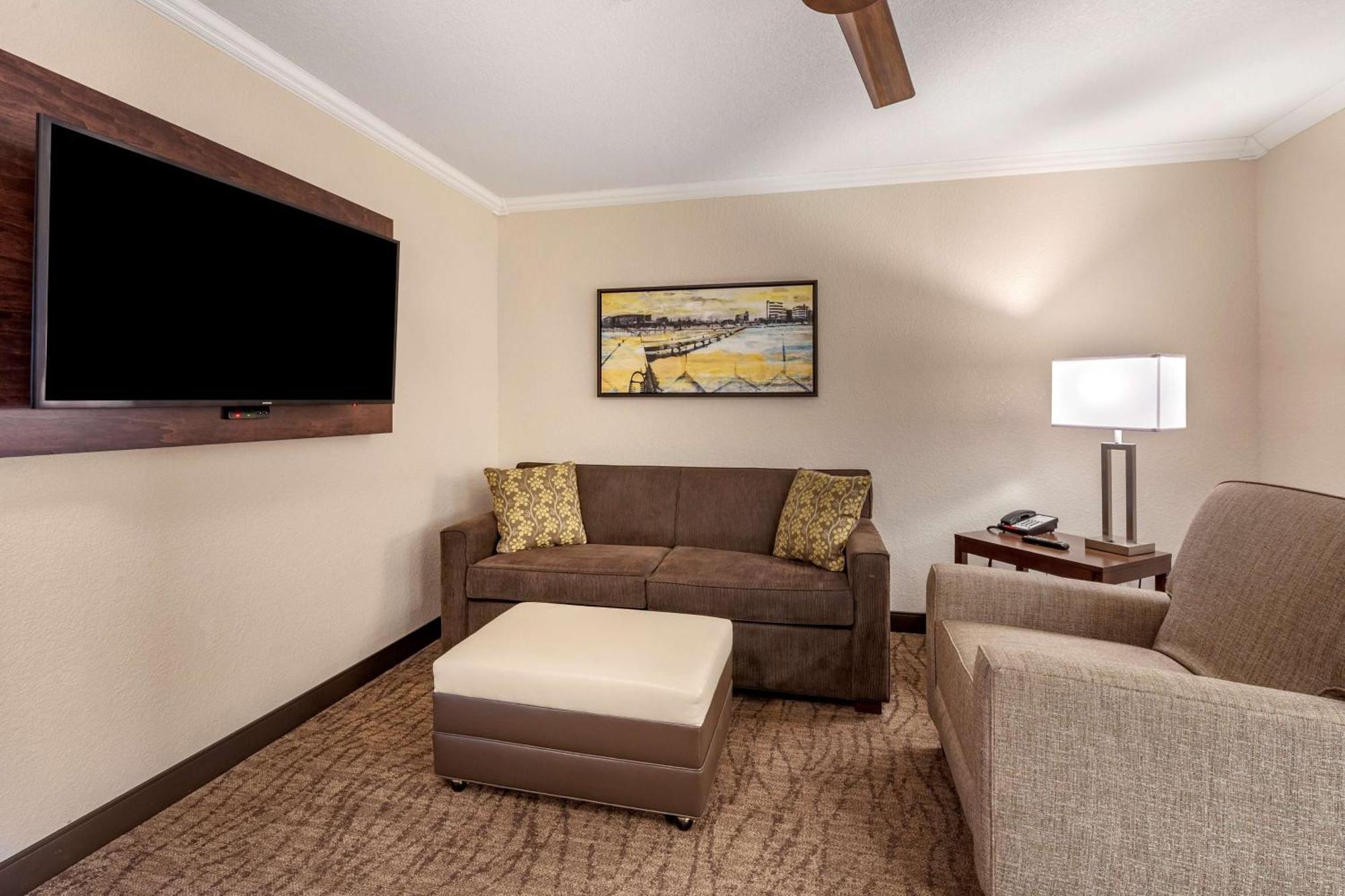 Best Western Premier Bridgewood Hotel Resort Neenah Exterior photo
