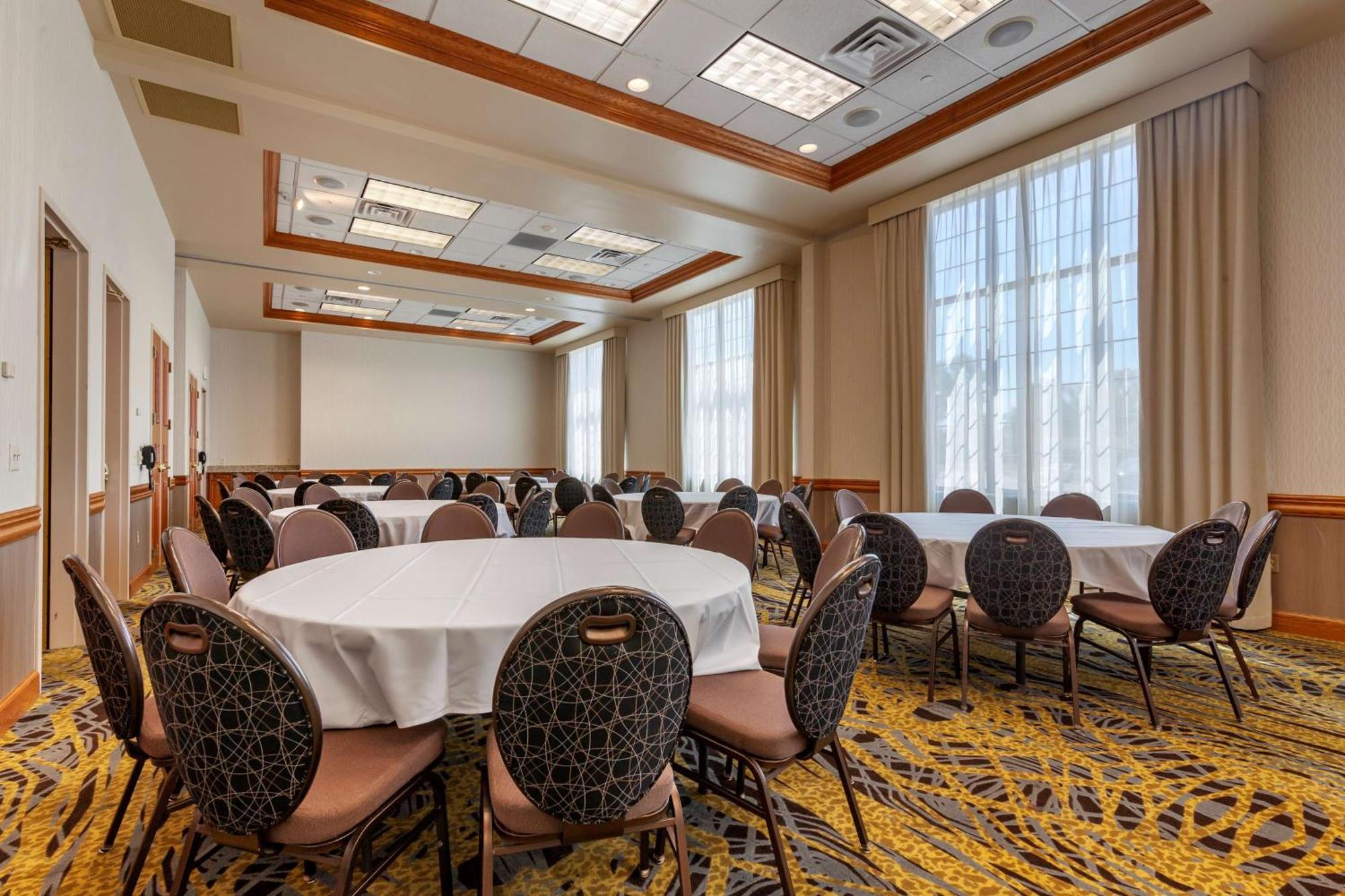 Best Western Premier Bridgewood Hotel Resort Neenah Exterior photo